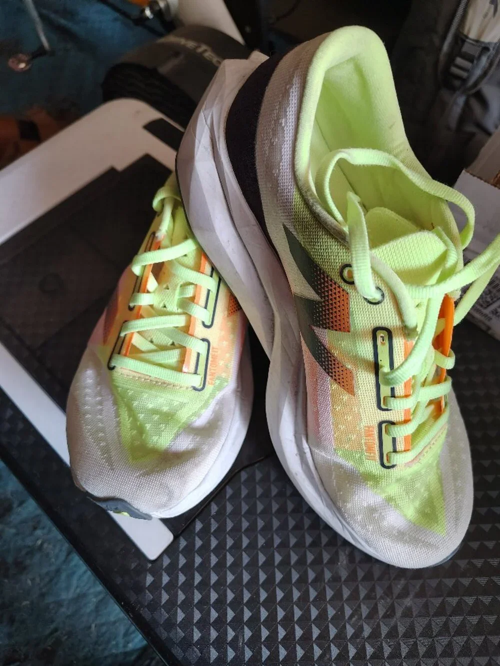 New Balance Womens Rebel Road Shoes Sz 8.5